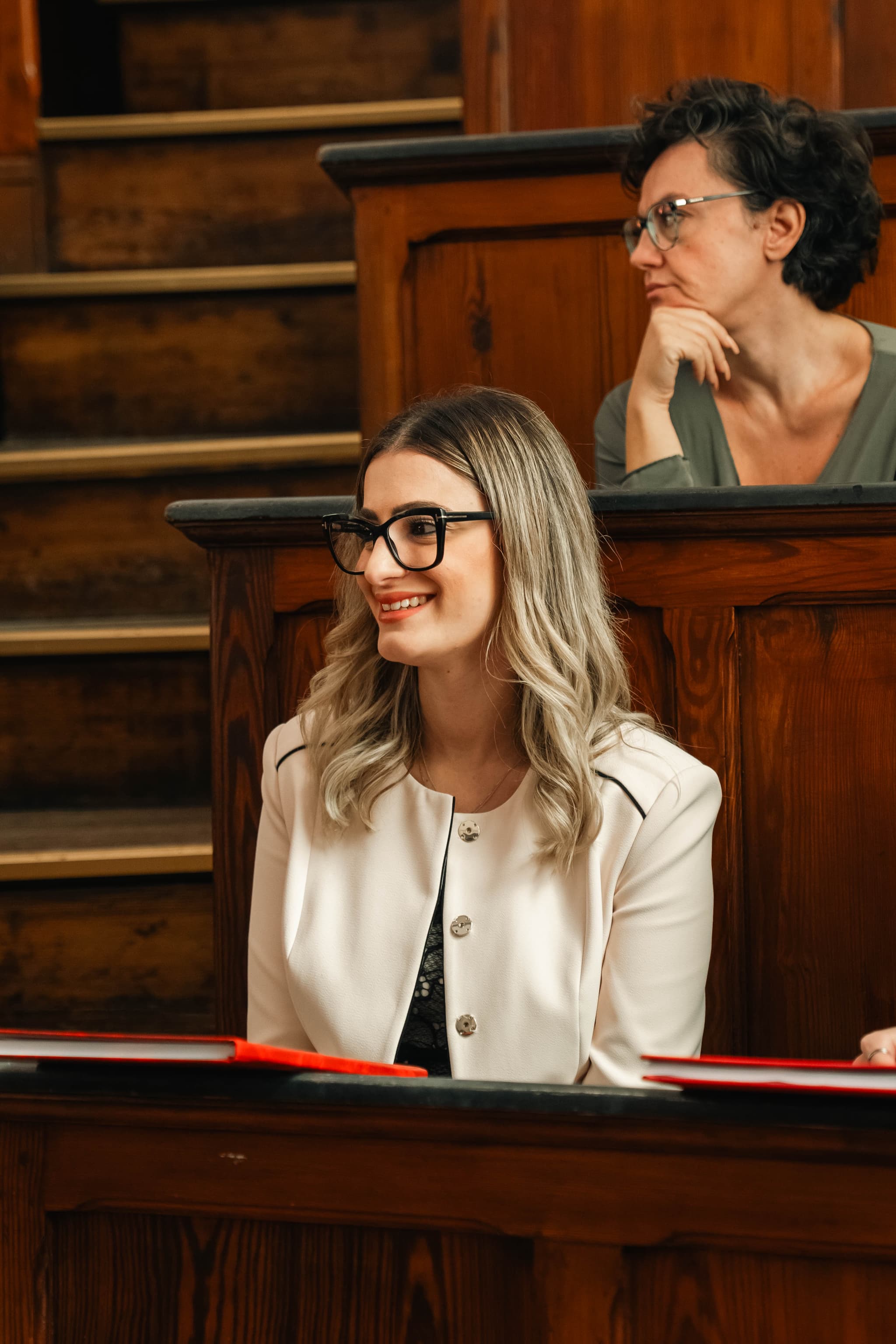 Shooting laurea naturale a Messina - abbraccio di gioia