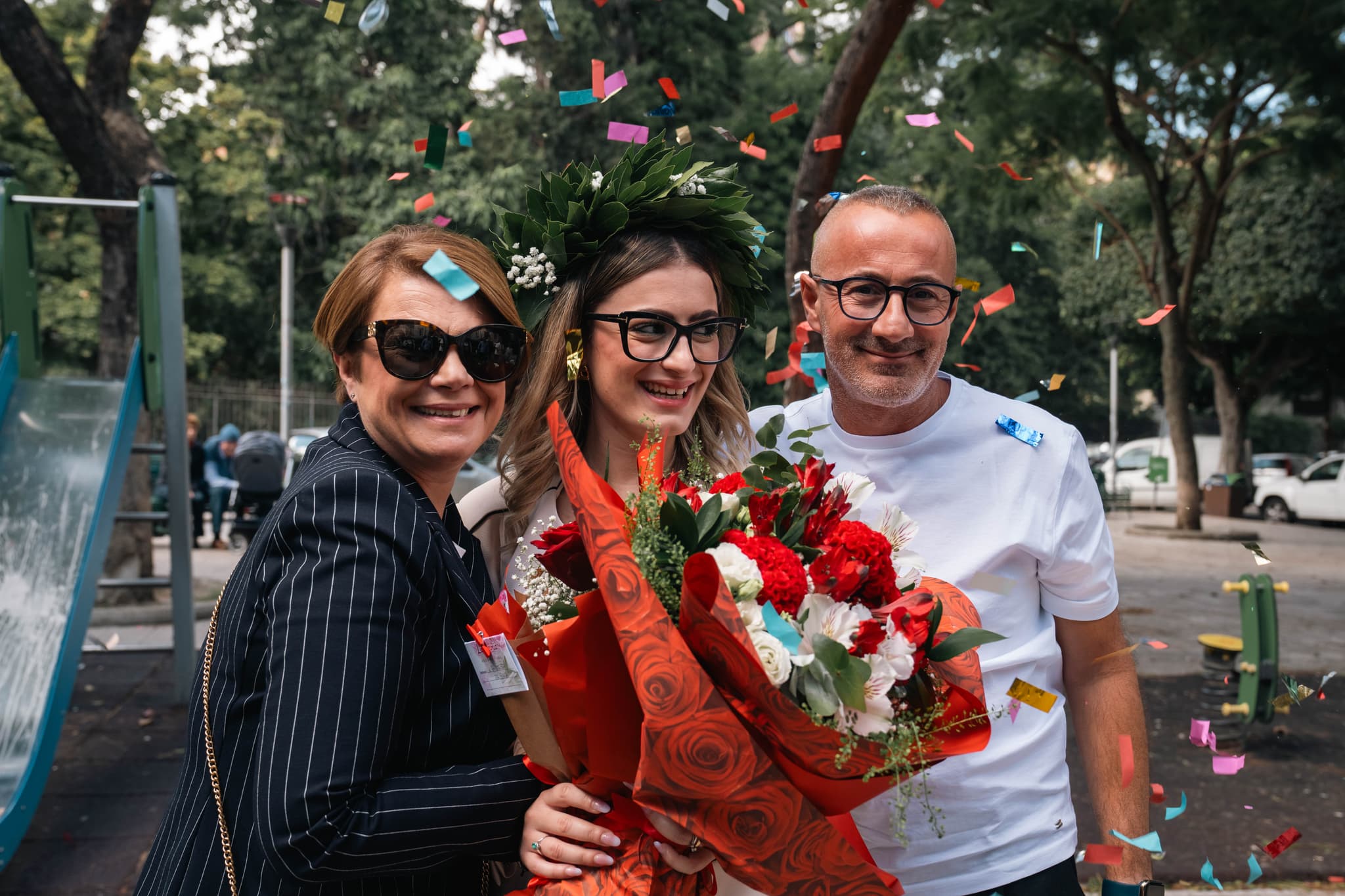 Fotografia emozionale di laurea Messina - sguardo felice